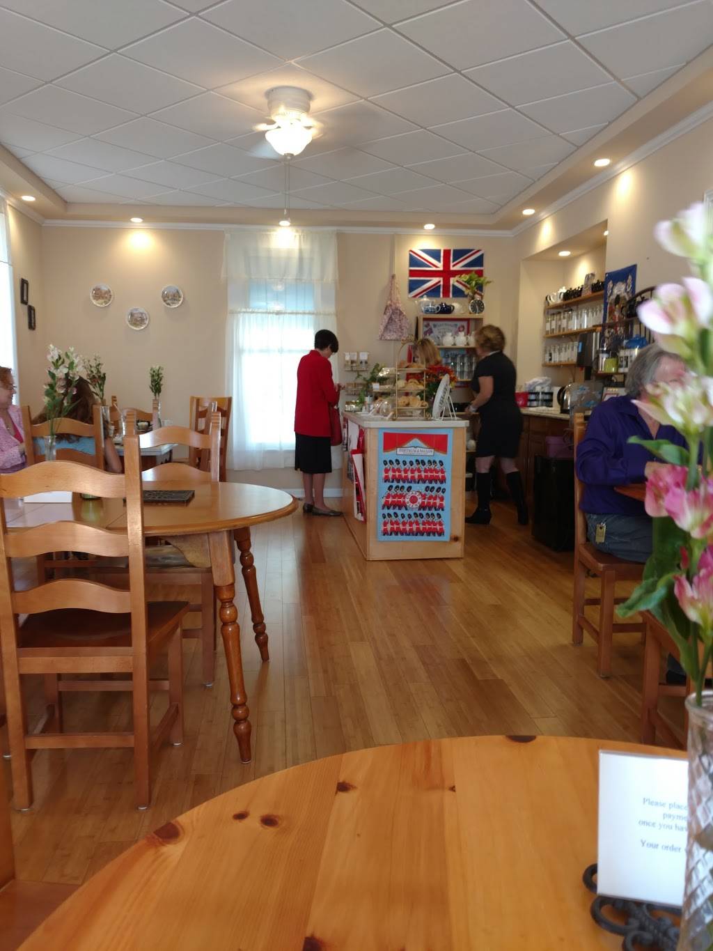 Queens Cuisine Tea Room | restaurant | 120 S Main St, Edwardsville, IL 62025, USA | 6182056188 OR +1 618-205-6188