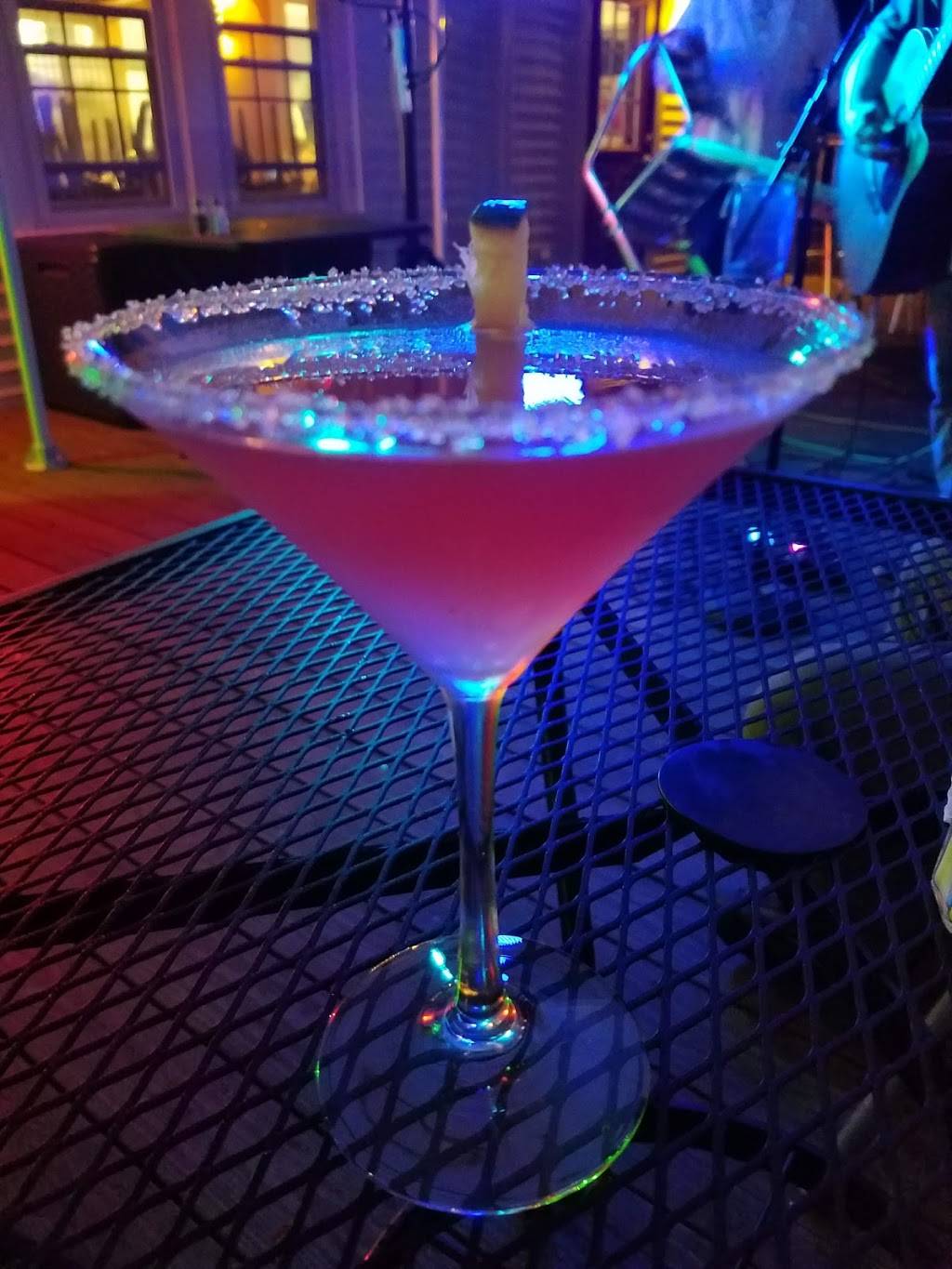 Slow Bell Cafe | restaurant | 2 Walker Rd, Chebeague Island, ME 04017, USA | 2077470418 OR +1 207-747-0418