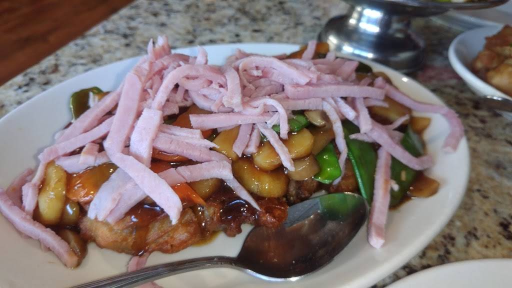 Pagoda | restaurant | 1044 E 9th Steet, Lockport, IL 60441, USA | 8158385123 OR +1 815-838-5123