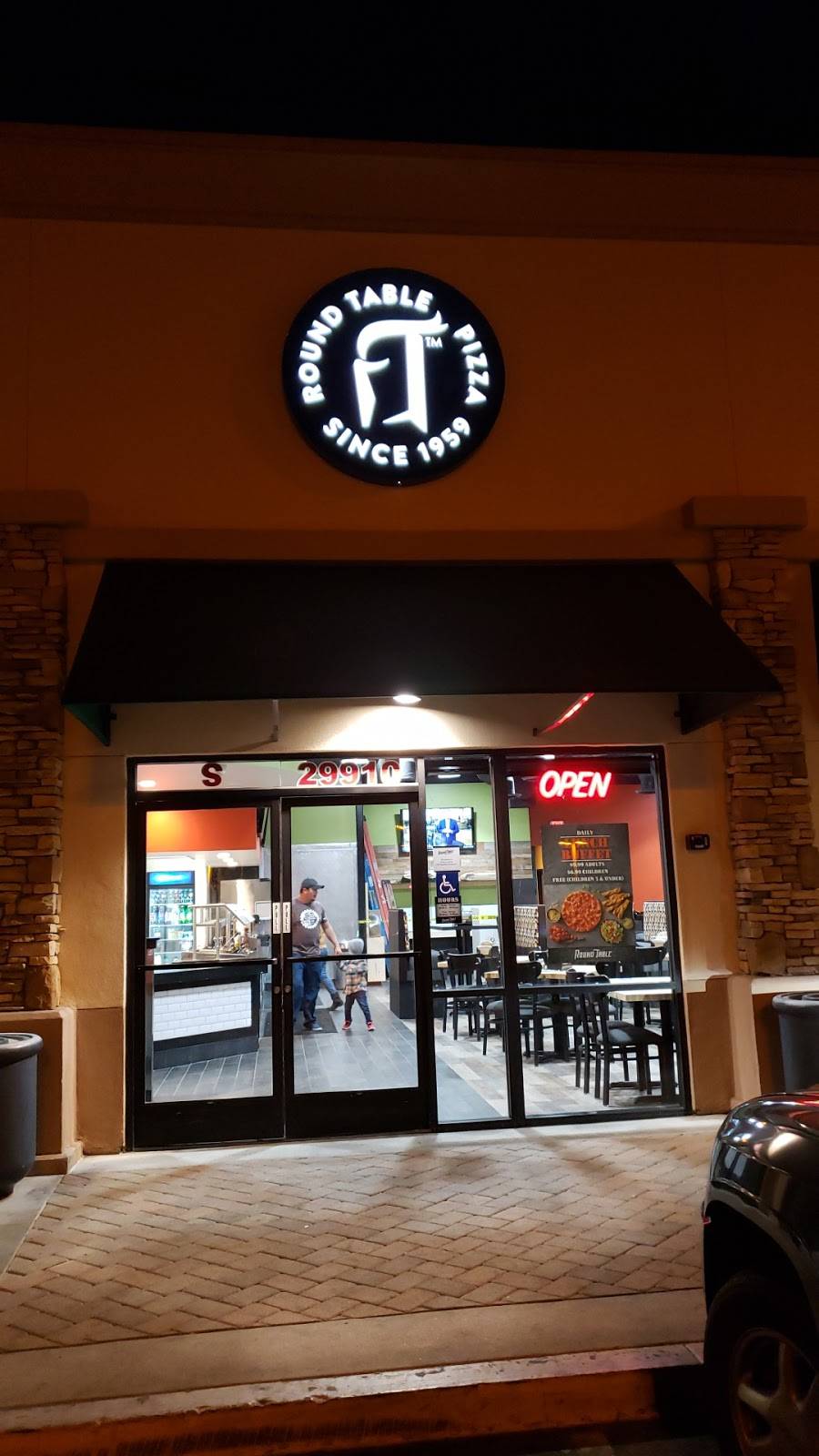 Round Table Pizza | meal takeaway | 29910 Murrieta Hot Springs Rd, Murrieta, CA 92563, USA | 9516771014 OR +1 951-677-1014