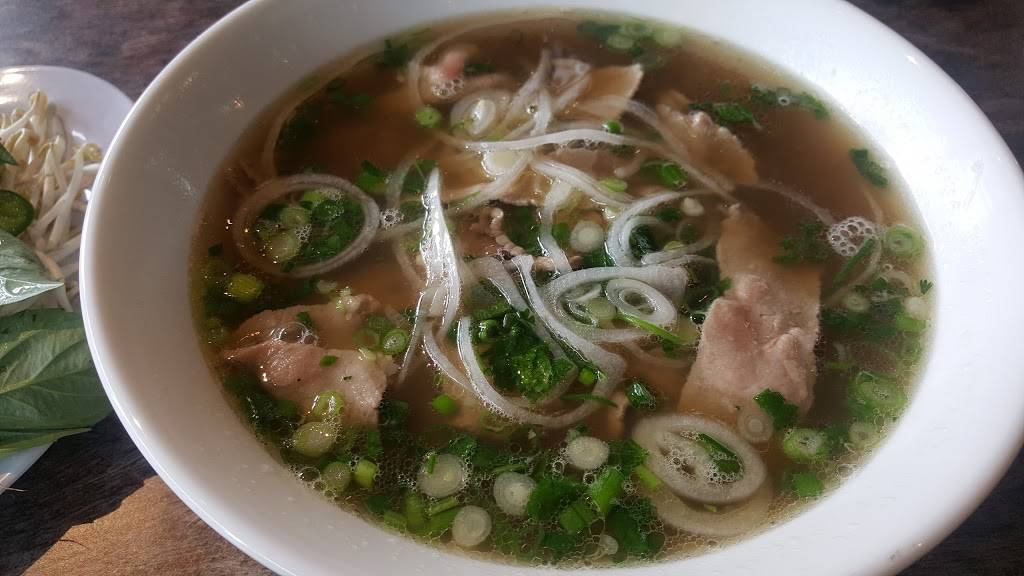 Pho Saigon Bistro | restaurant | 7333 Northwest Imbrie Drive, Hillsboro, OR 97124, USA | 5036488448 OR +1 503-648-8448