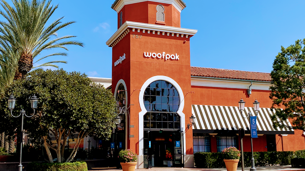 Woofpak Pet Kitchen | restaurant | 771 Spectrum Center Dr, Irvine, CA 92618, USA | 9499320565 OR +1 949-932-0565