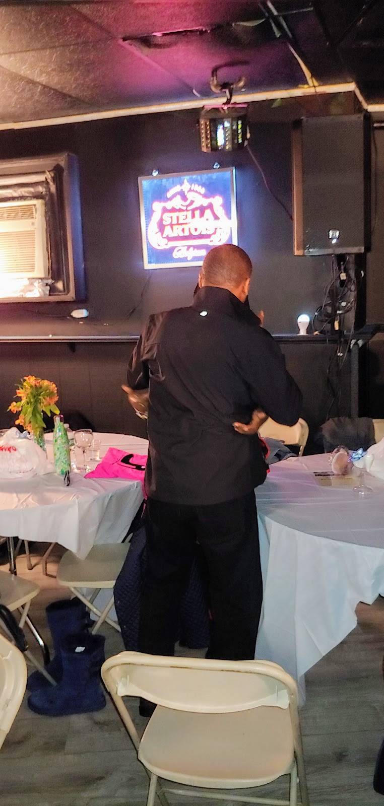 Beso Lounge & Restaurant | night club | 860 Main St, East Hartford, CT 06108, USA | 8007787226 OR +1 800-778-7226