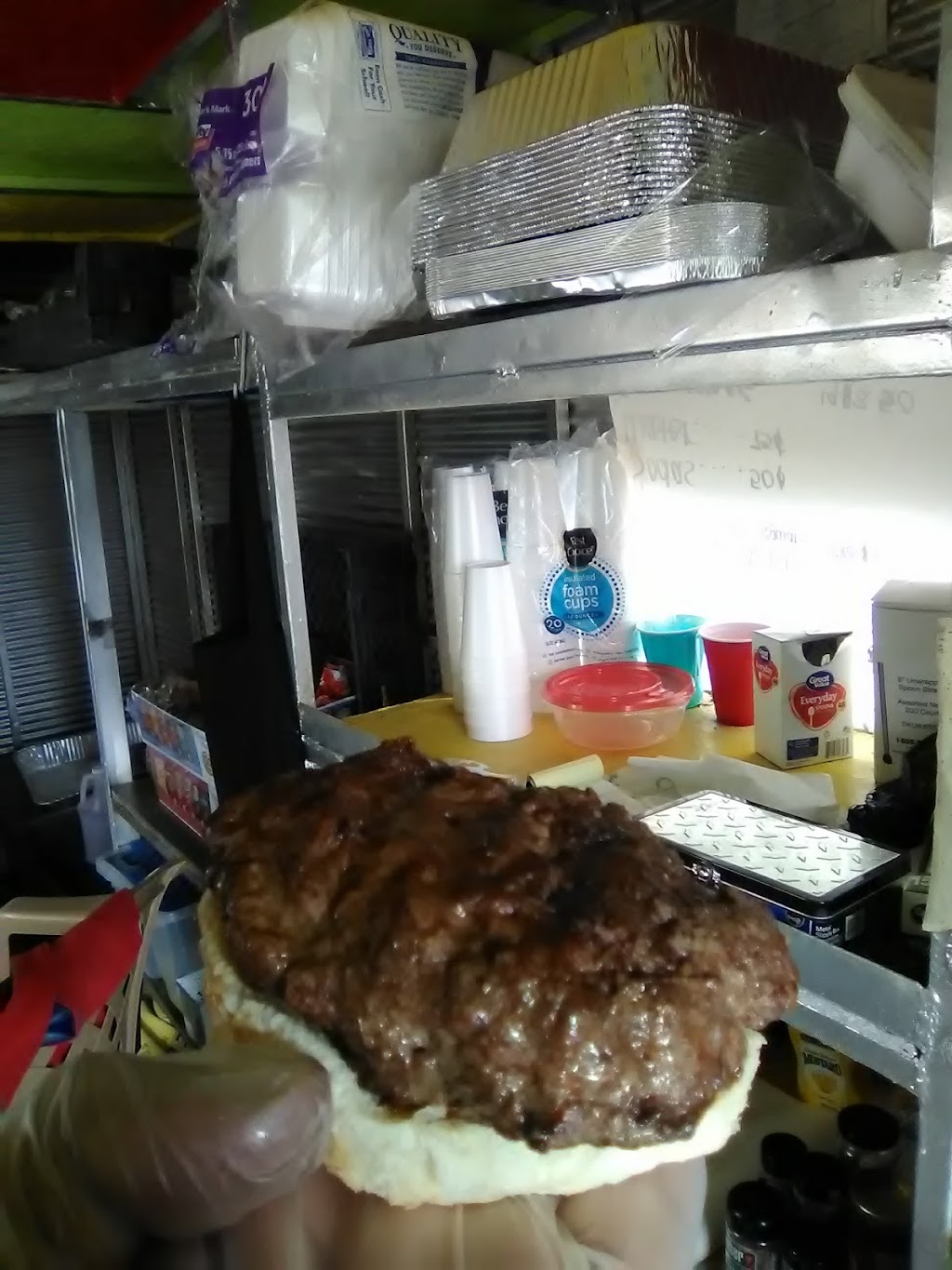 Ten 4 Hill Chill Pill/B&B Communication | restaurant | 1096 E Union Ave, Wynne, AR 72396, USA | 8705941154 OR +1 870-594-1154