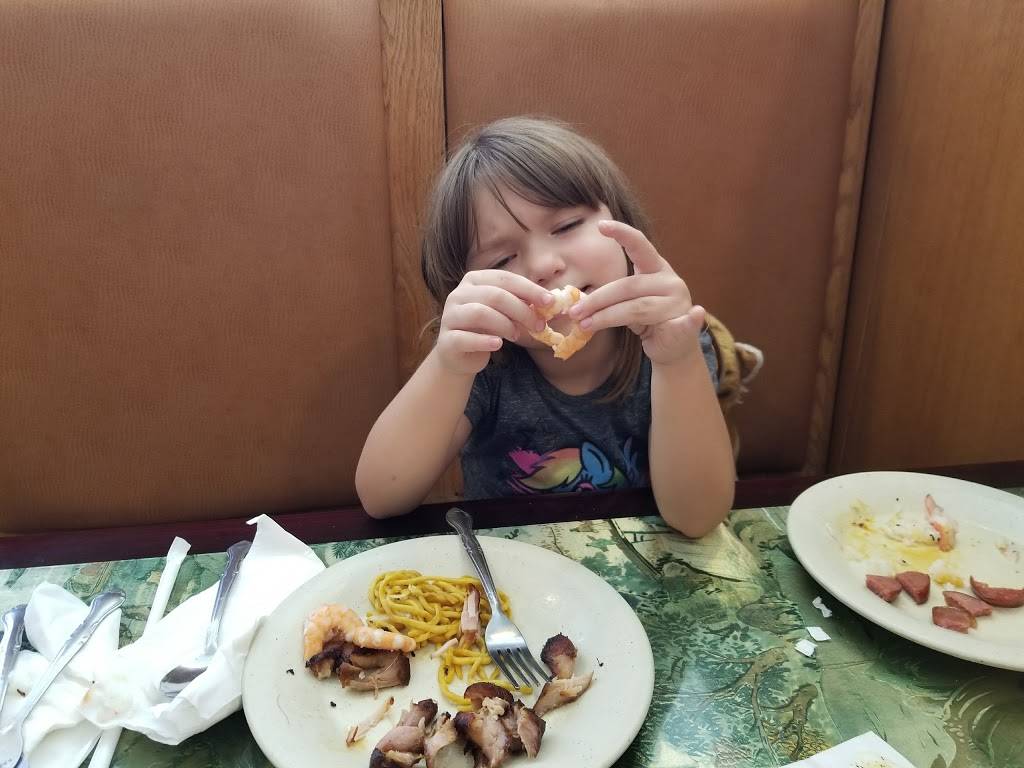 Easy Buffet & Grill | restaurant | 2524 Green Mt Commons Dr, Belleville, IL 62221, USA | 6182773888 OR +1 618-277-3888