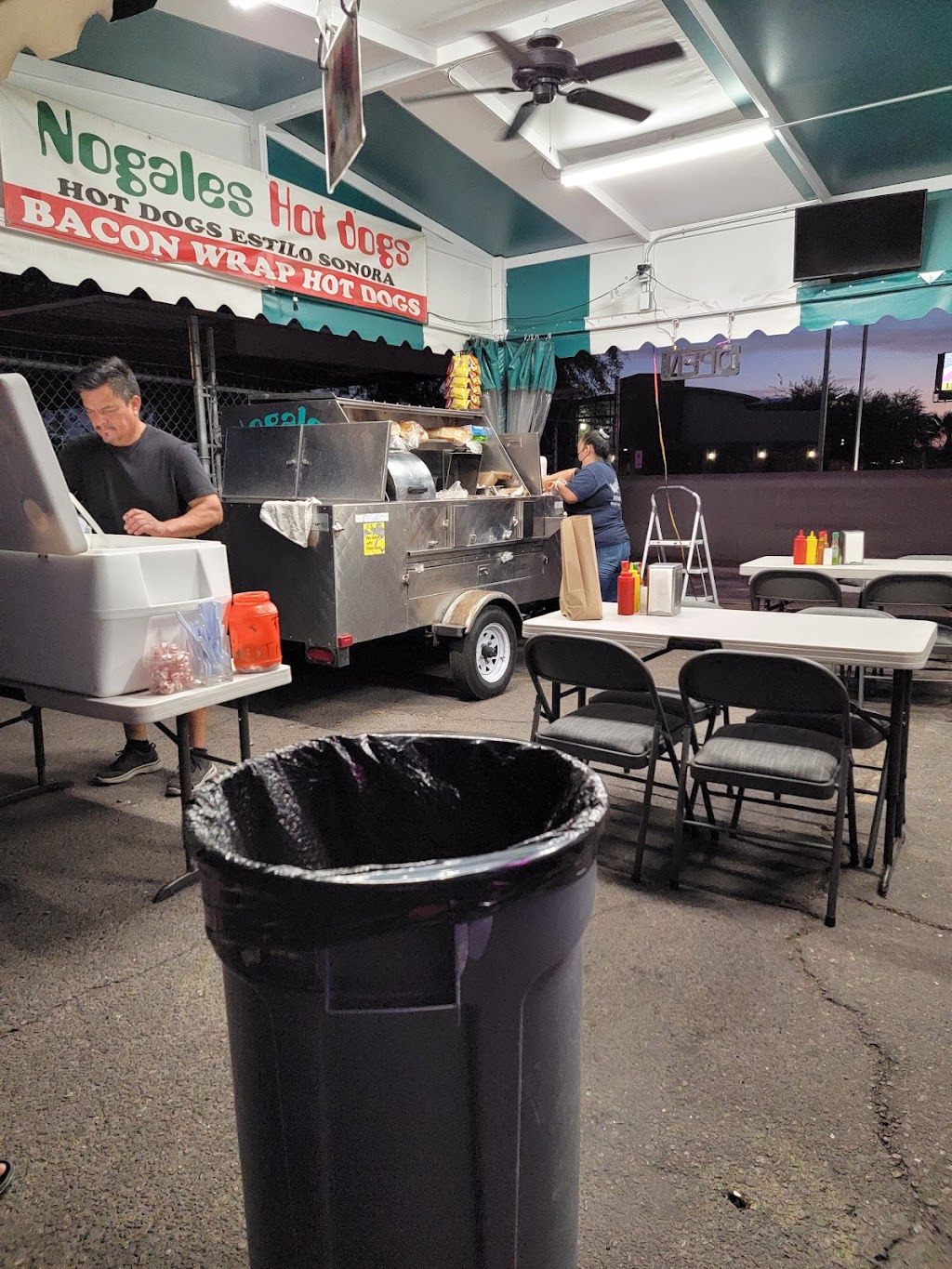 Nogales Hot Dogs no.2 | restaurant | 1945 E Indian School Rd, Phoenix, AZ 85016, USA | 6025270208 OR +1 602-527-0208