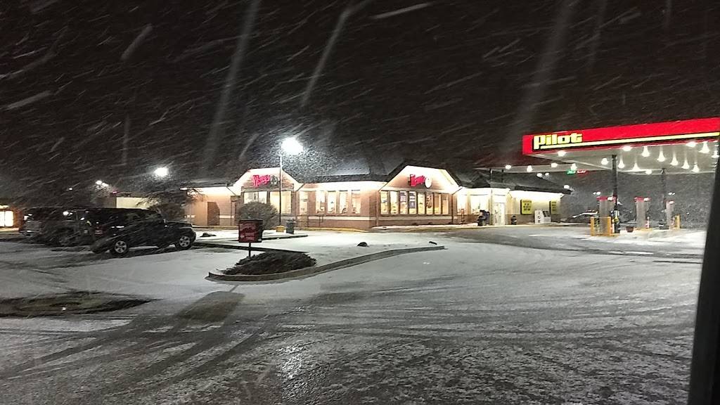 Pilot Travel Center | restaurant | 6900 Old U.S. 27, Fremont, IN 46737, USA | 2608331987 OR +1 260-833-1987