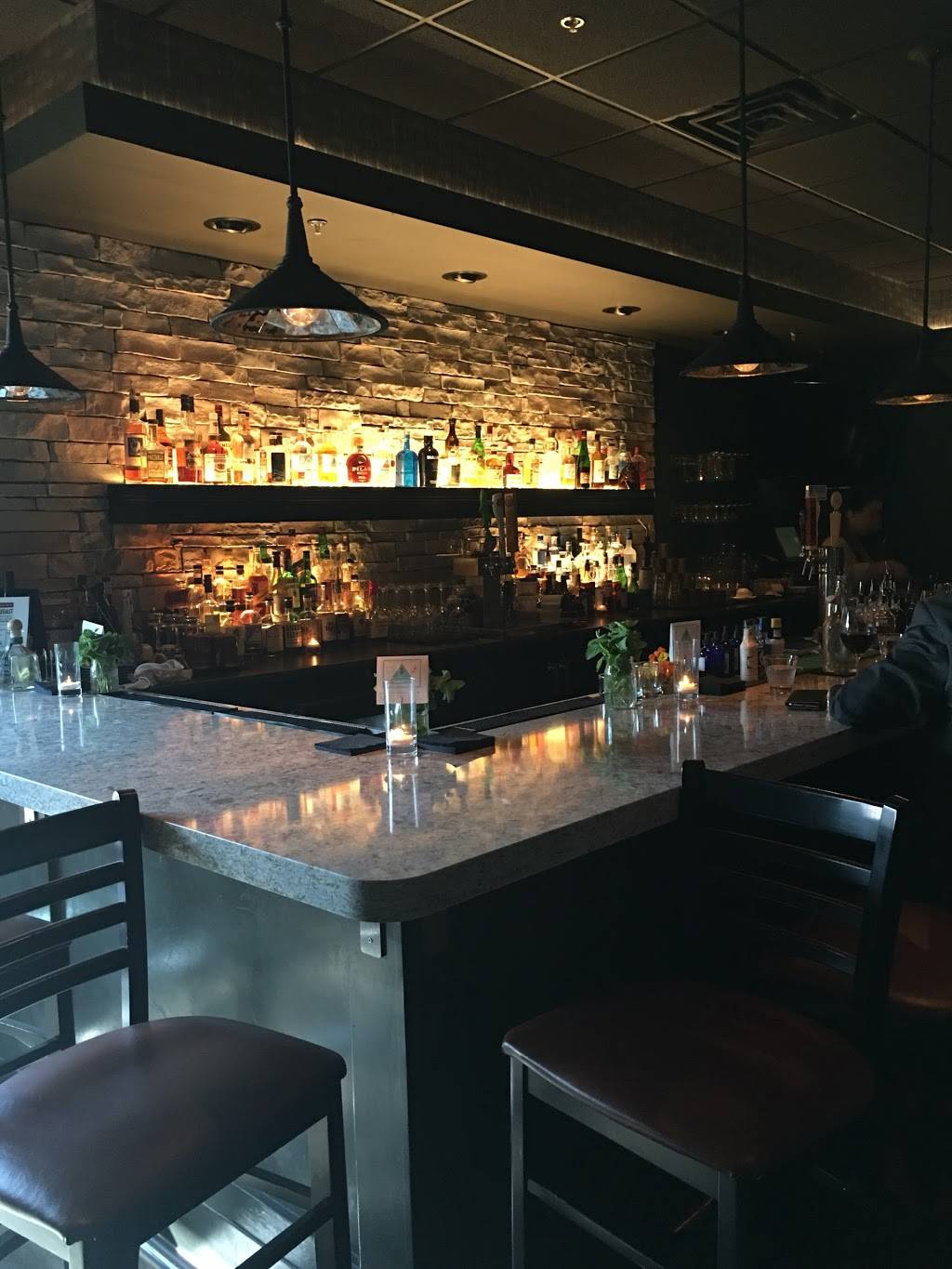 C3 Bar | restaurant | 1505 S Piazza Dr, Bloomington, IN 47401, USA | 8122878027 OR +1 812-287-8027