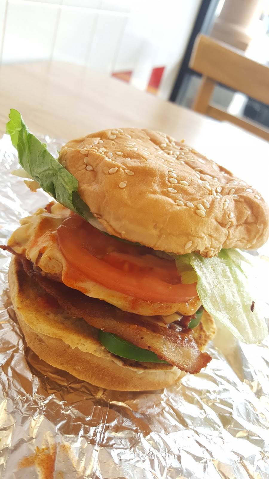 Five Guys | meal takeaway | 254-55 Horace Harding Expy, Little Neck, NY 11362, USA | 7186312100 OR +1 718-631-2100