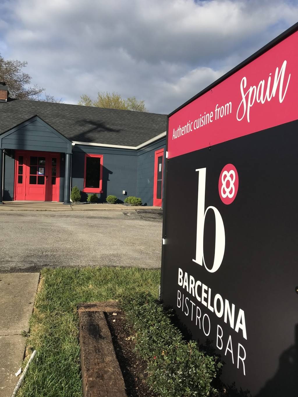 Barcelona Bistro Bar | restaurant | 10415 Taylorsville Rd, Louisville, KY 40299, USA | 5026146055 OR +1 502-614-6055