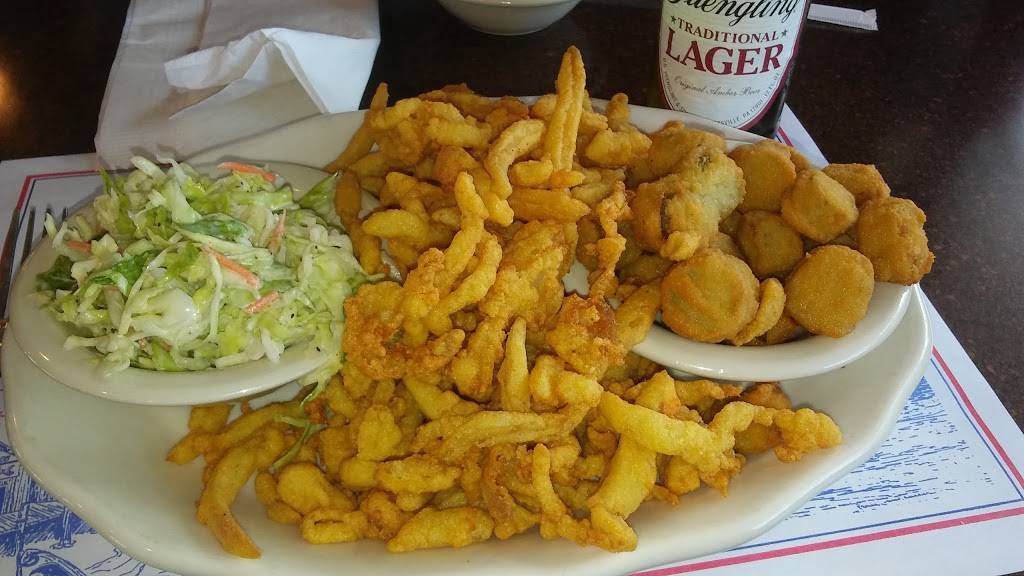Cedar River Seafood | restaurant | 804 US-41, Inverness, FL 34450, USA | 3523412278 OR +1 352-341-2278