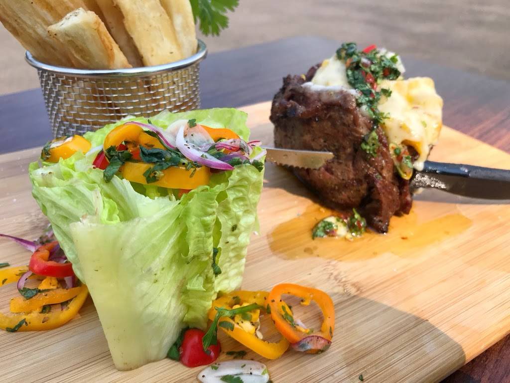 La Terraza Bar & Grill | restaurant | 543 W Hoffman Ave, Lindenhurst, NY 11757, USA | 6319913318 OR +1 631-991-3318