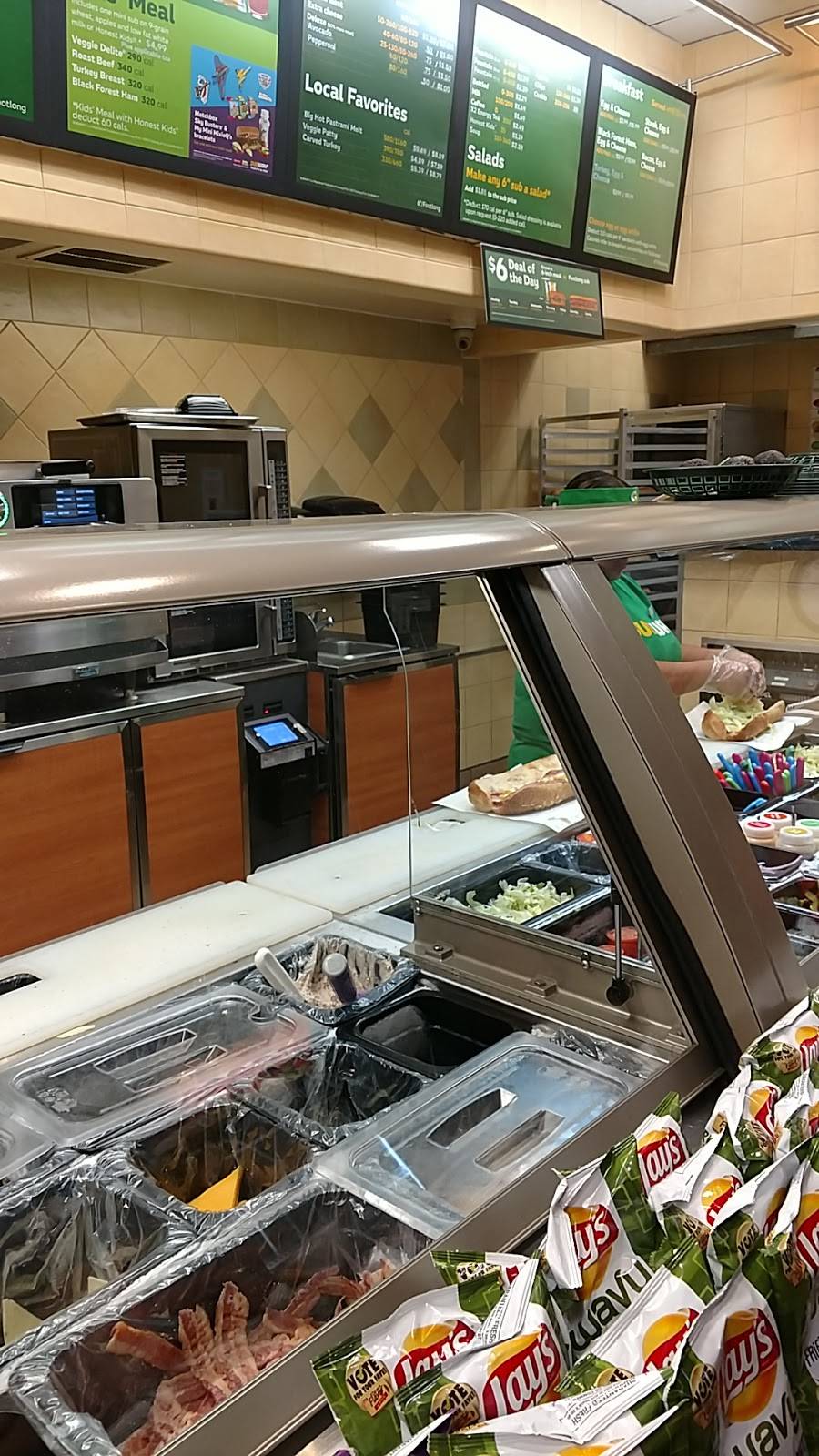 Subway Restaurants | restaurant | 15076 Rosecrans Ave, La Mirada, CA 90638, USA | 7145629060 OR +1 714-562-9060