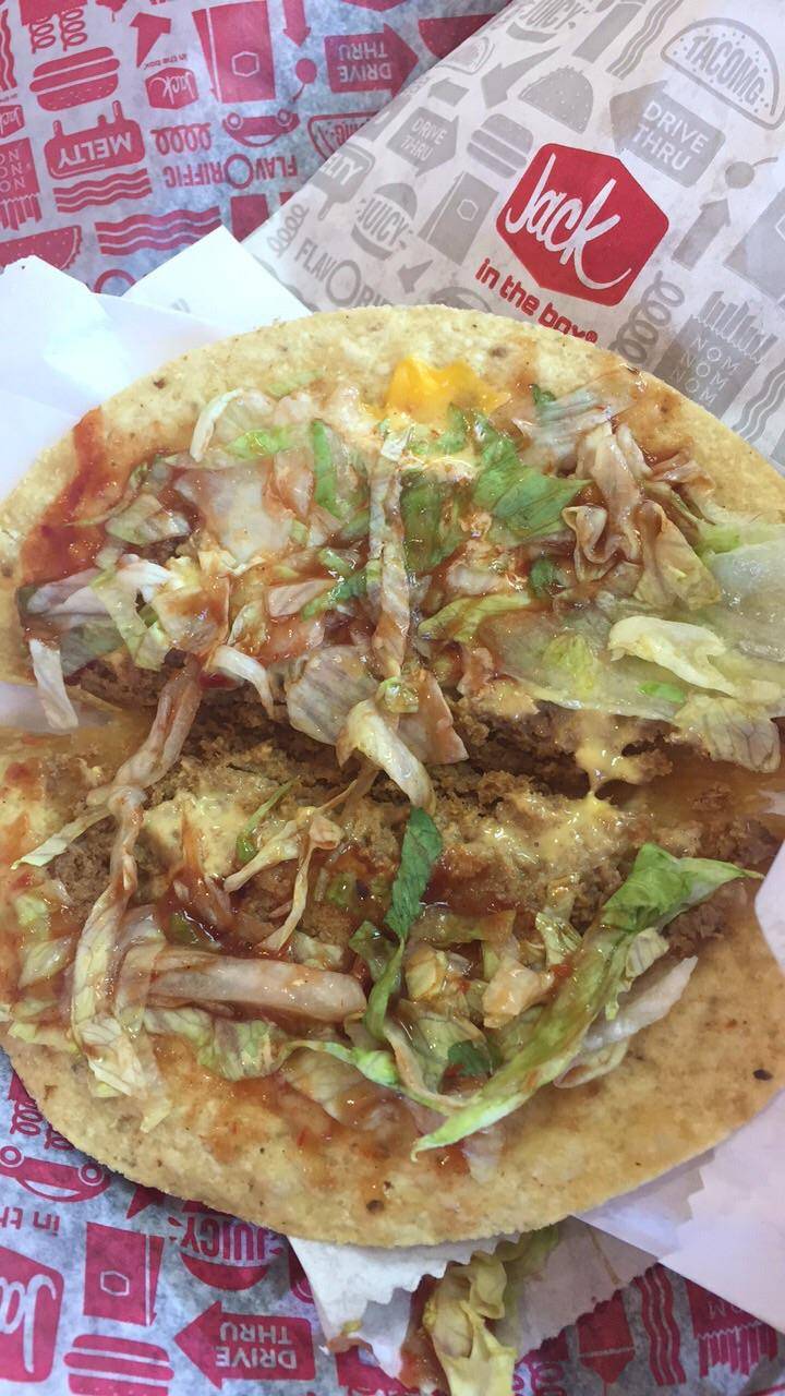 Jack in the Box | restaurant | 6720 N Blackstone Ave, Fresno, CA 93710, USA | 5594322826 OR +1 559-432-2826