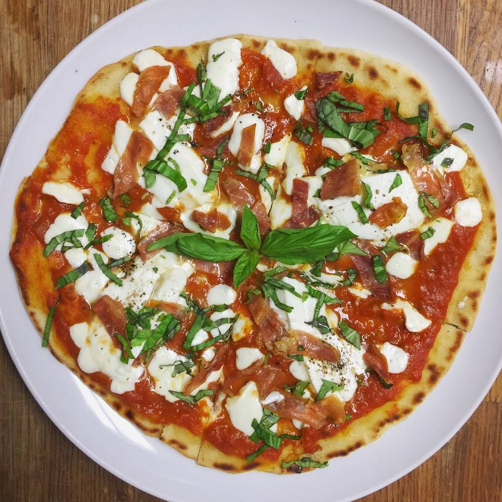 RaR Bar | restaurant | 30-01 35th Ave, Long Island City, NY 11106, USA | 7187299009 OR +1 718-729-9009