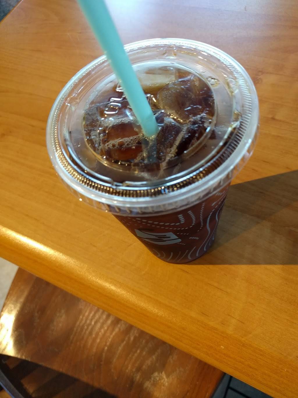 Caribou Coffee | cafe | 1055 Grand Ave, St Paul, MN 55105, USA | 6512210140 OR +1 651-221-0140