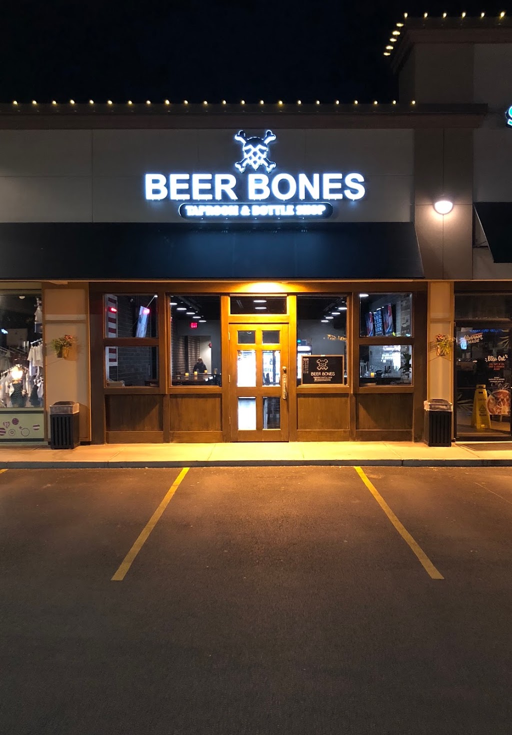 Beer Bones Taproom | restaurant | 594 Loudon Rd, Latham, NY 12110, USA | 5186084400 OR +1 518-608-4400