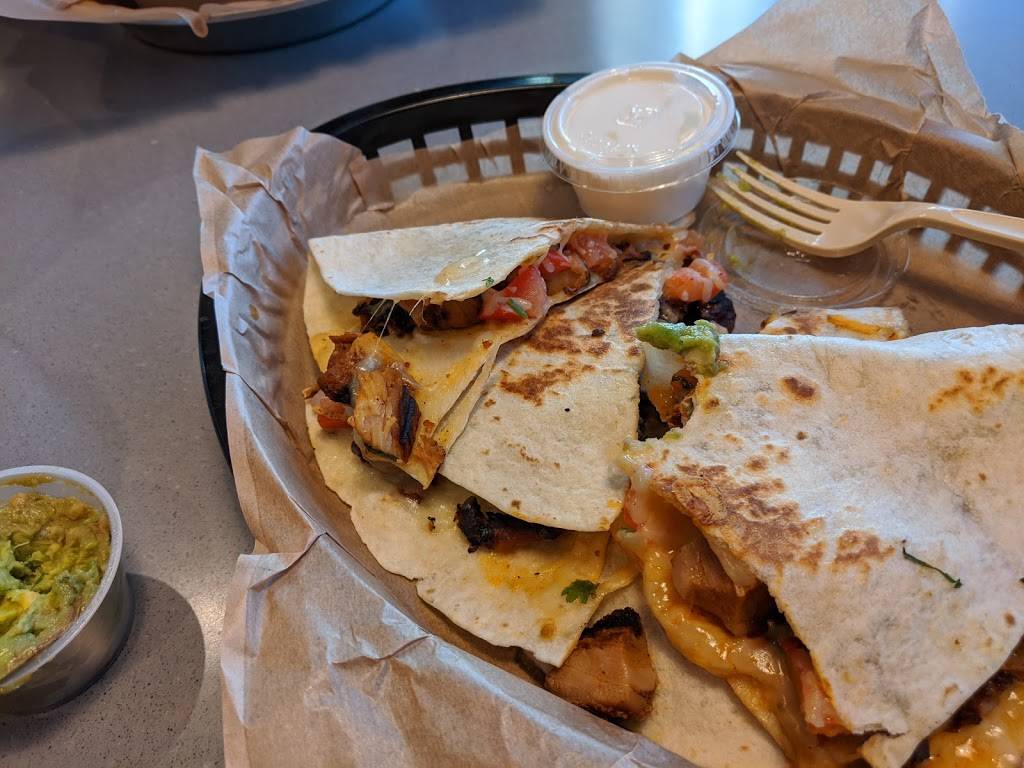 QDOBA Mexican Eats | restaurant | 10720 W 10th St, Waconia, MN 55387, USA | 9524423312 OR +1 952-442-3312