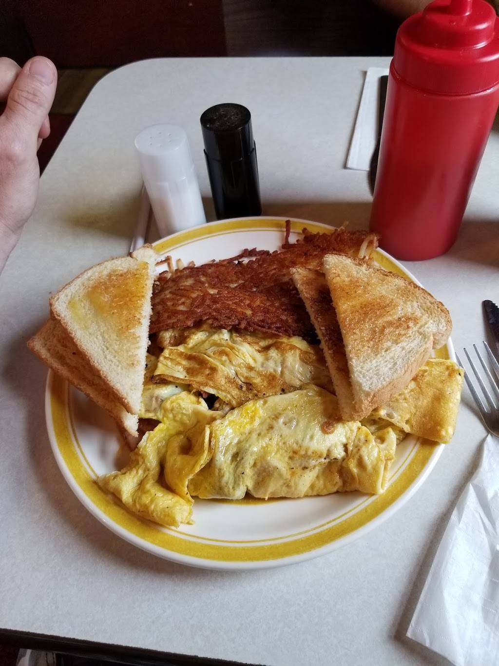 The Whitehouse Restaurant | restaurant | 613 N McEwan St, Clare, MI 48617, USA | 9893869551 OR +1 989-386-9551