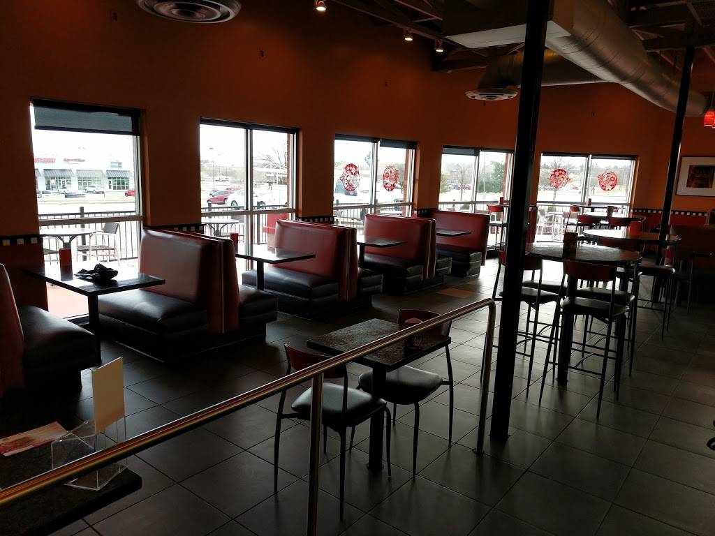 Panda Express | meal takeaway | 7700 Northwest Expy, Oklahoma City, OK 73132, USA | 4057206666 OR +1 405-720-6666