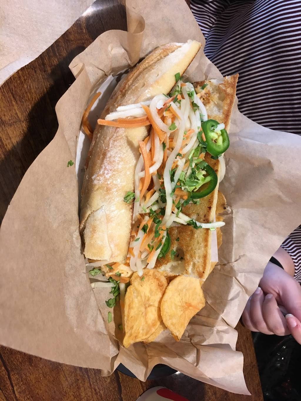 Rocket Dog Gourmet Brats & Brew- Clovis | restaurant | 1365 N Willow Ave #160, Clovis, CA 93619, USA | 5593218754 OR +1 559-321-8754