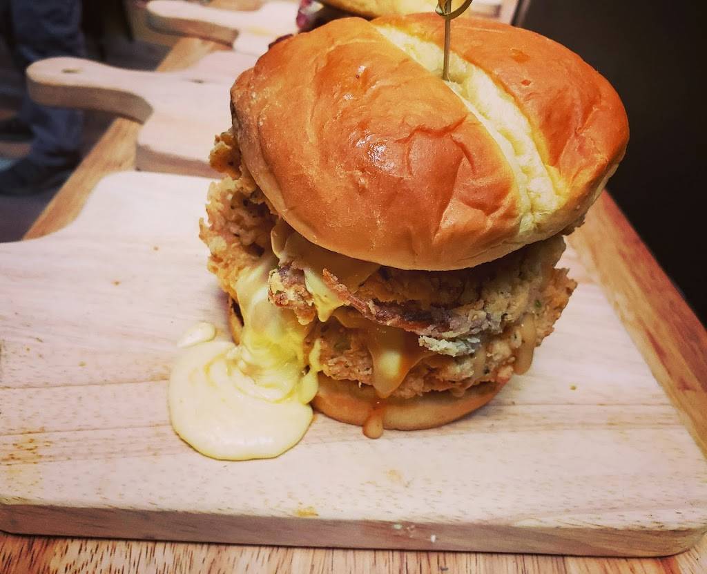 Waters Edge Winery of Long Beach | restaurant | 217 Pine Ave, Long Beach, CA 90802, USA | 8333349463 OR +1 833-334-9463