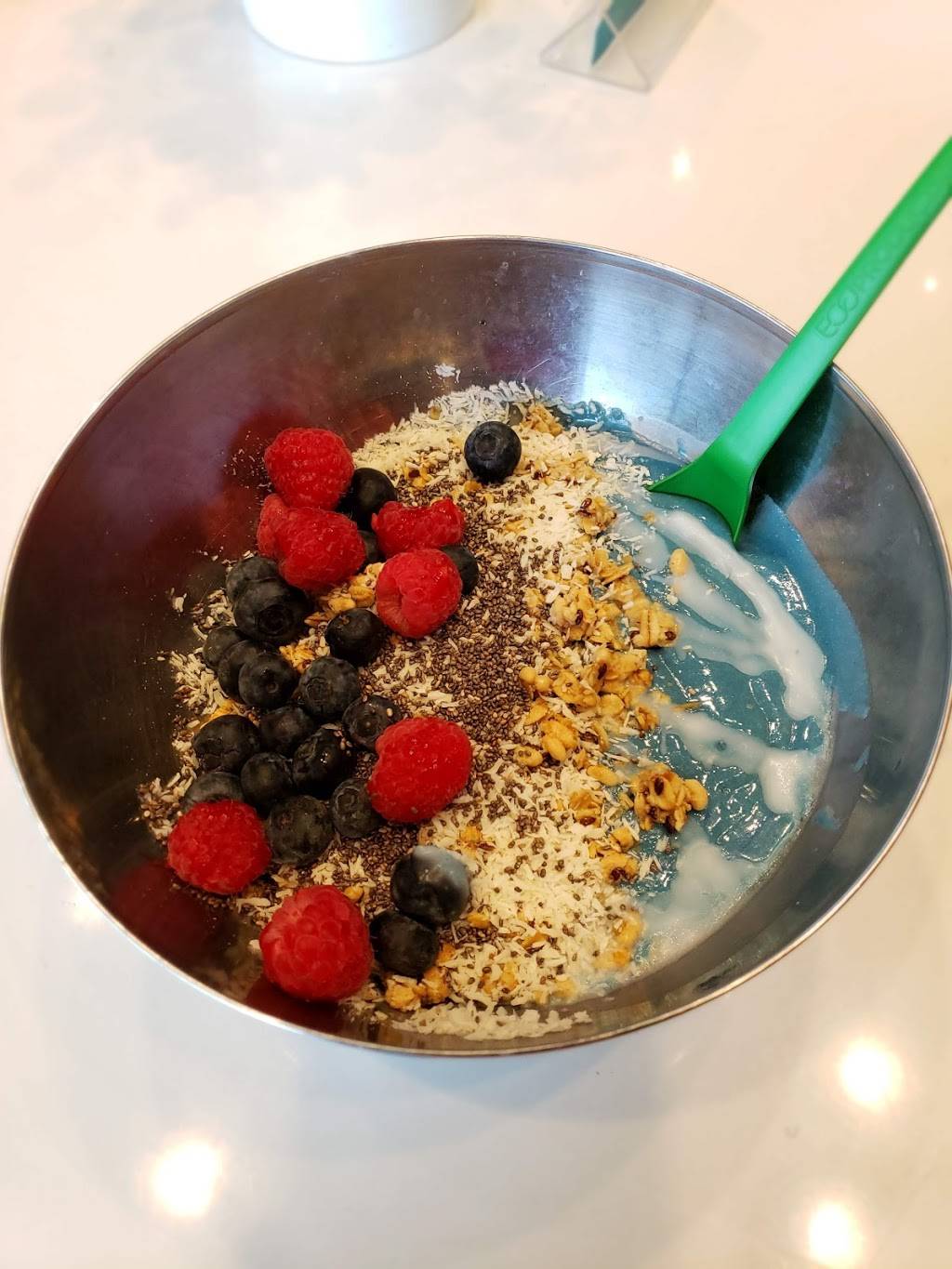 Greenleaf Juicing Co. – Juice Bar | restaurant | 3151 SW Moody Ave, Portland, OR 97239, USA | 5034776406 OR +1 503-477-6406