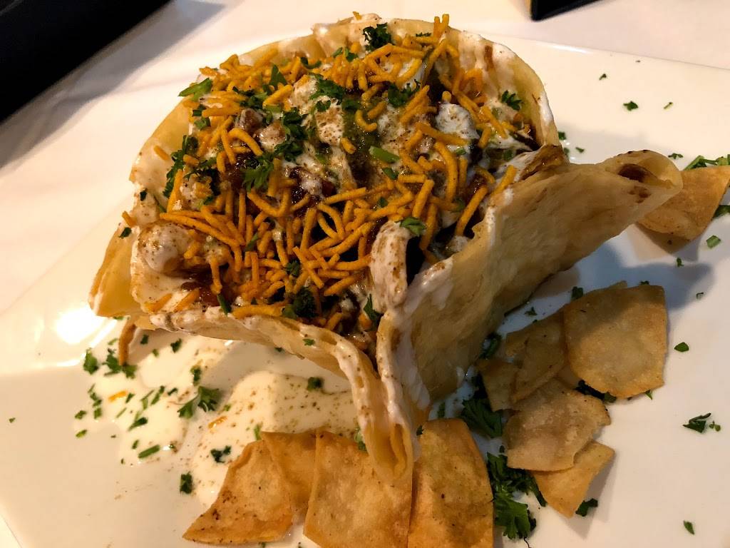 Sapphire Tysons Restaurant | restaurant | 8201 Greensboro Dr #109, Tysons, VA 22102, USA | 7032883232 OR +1 703-288-3232