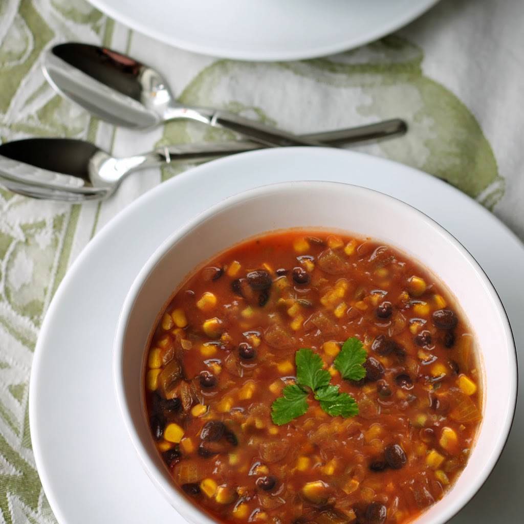 FengFit Foods | restaurant | 31200 Pinetree Rd, Cleveland, OH 44124, USA | 21683170075 OR +1 216-831-7007 ext. 5