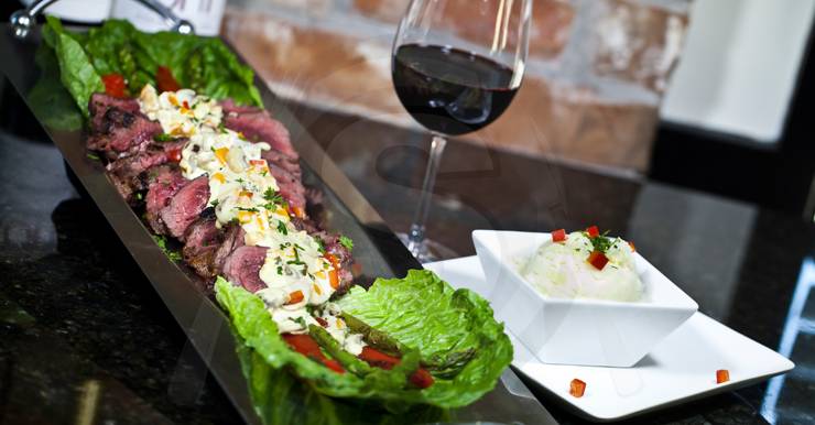 Toni Steakhouse | restaurant | 110 Eisenhower Dr, Savannah, GA 31406, USA | 9126918748 OR +1 912-691-8748