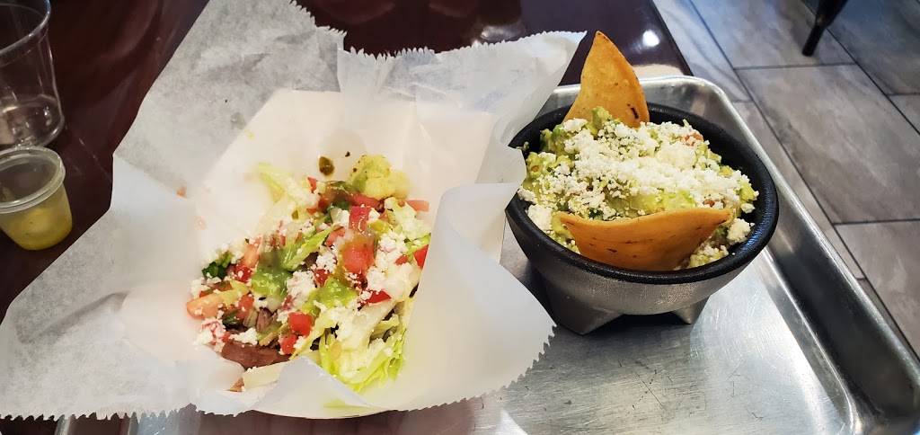 GyroVille | restaurant | 10360 E Colonial Dr #118, Orlando, FL 32817, USA | 4079307632 OR +1 407-930-7632