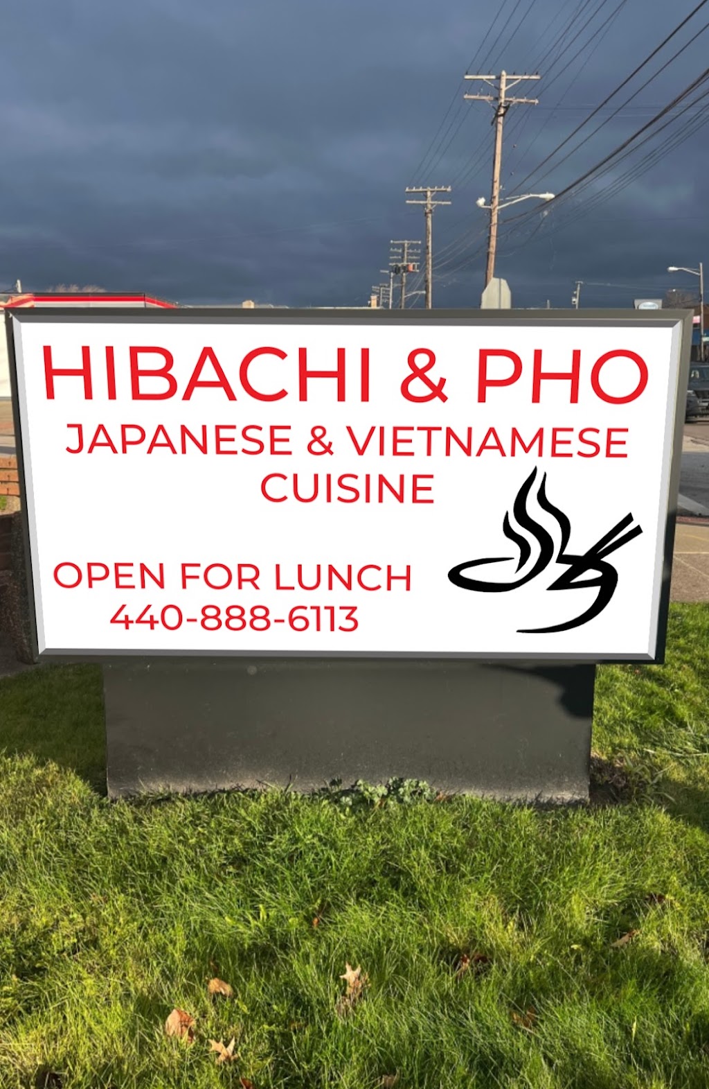 Hibachi & pho Japanese and Vietnameses cuisine | restaurant | 5720 Ridge Rd, Parma, OH 44129, USA | 4408886113 OR +1 440-888-6113