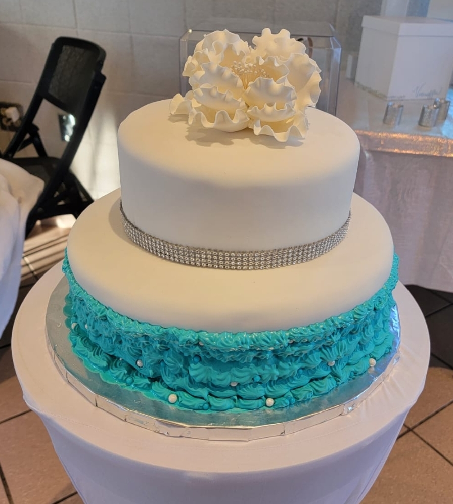 Dahlias Bistro | restaurant | 125 W St Paul Ave, Waukesha, WI 53186, USA | 2624442731 OR +1 262-444-2731