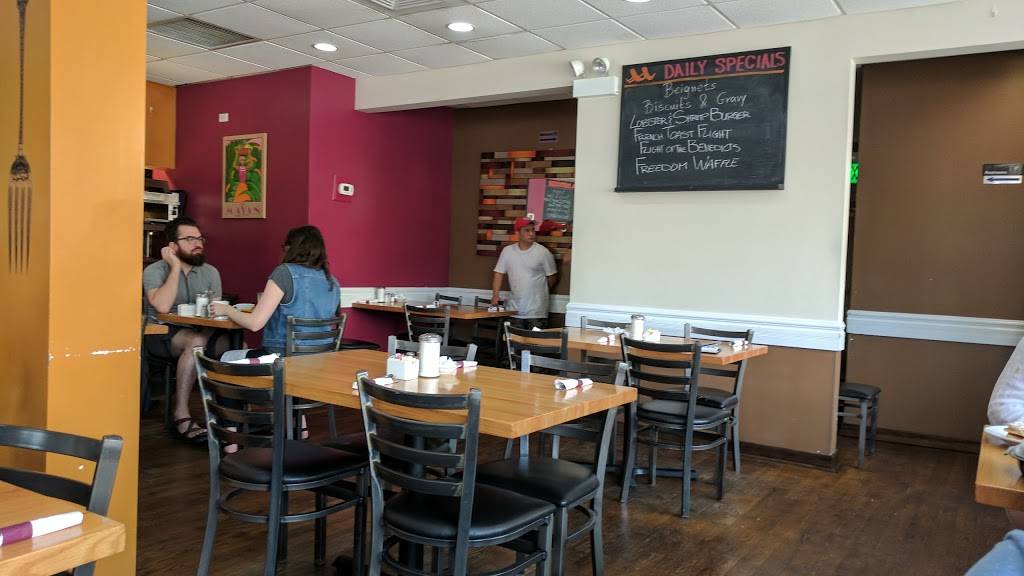 Marmalade | cafe | 1969 W Montrose Ave, Chicago, IL 60625, USA | 7738839000 OR +1 773-883-9000