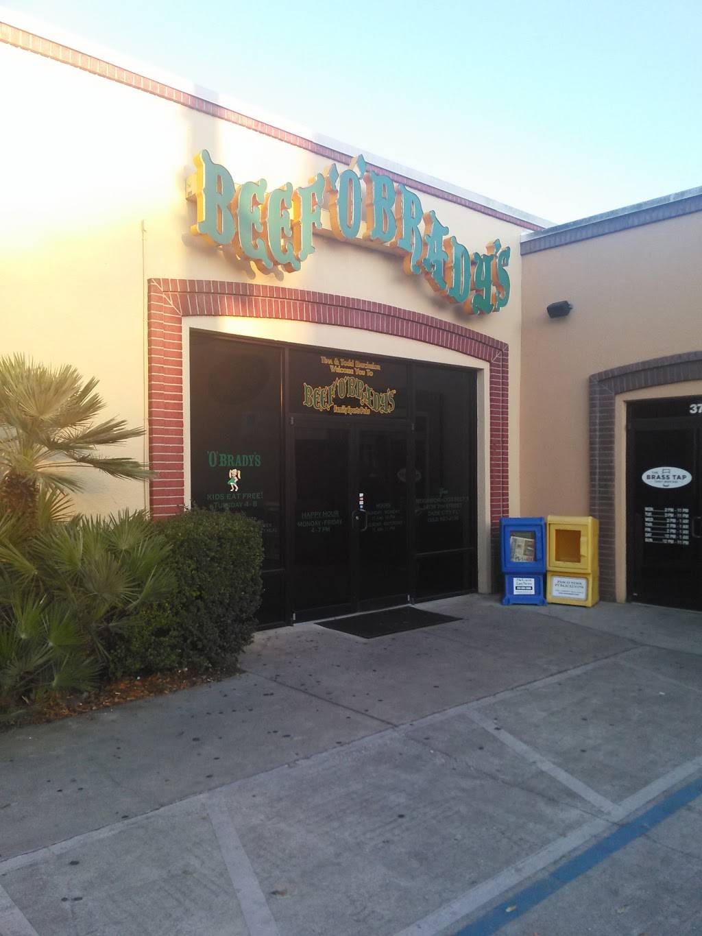 Beef O Bradys | restaurant | 14136 7th St, Dade City, FL 33525, USA | 3525674136 OR +1 352-567-4136