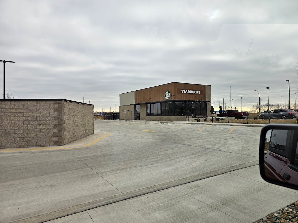Starbucks | cafe | 1950 Sunset Dr, Norwalk, IA 50211, USA | 5154280036 OR +1 515-428-0036