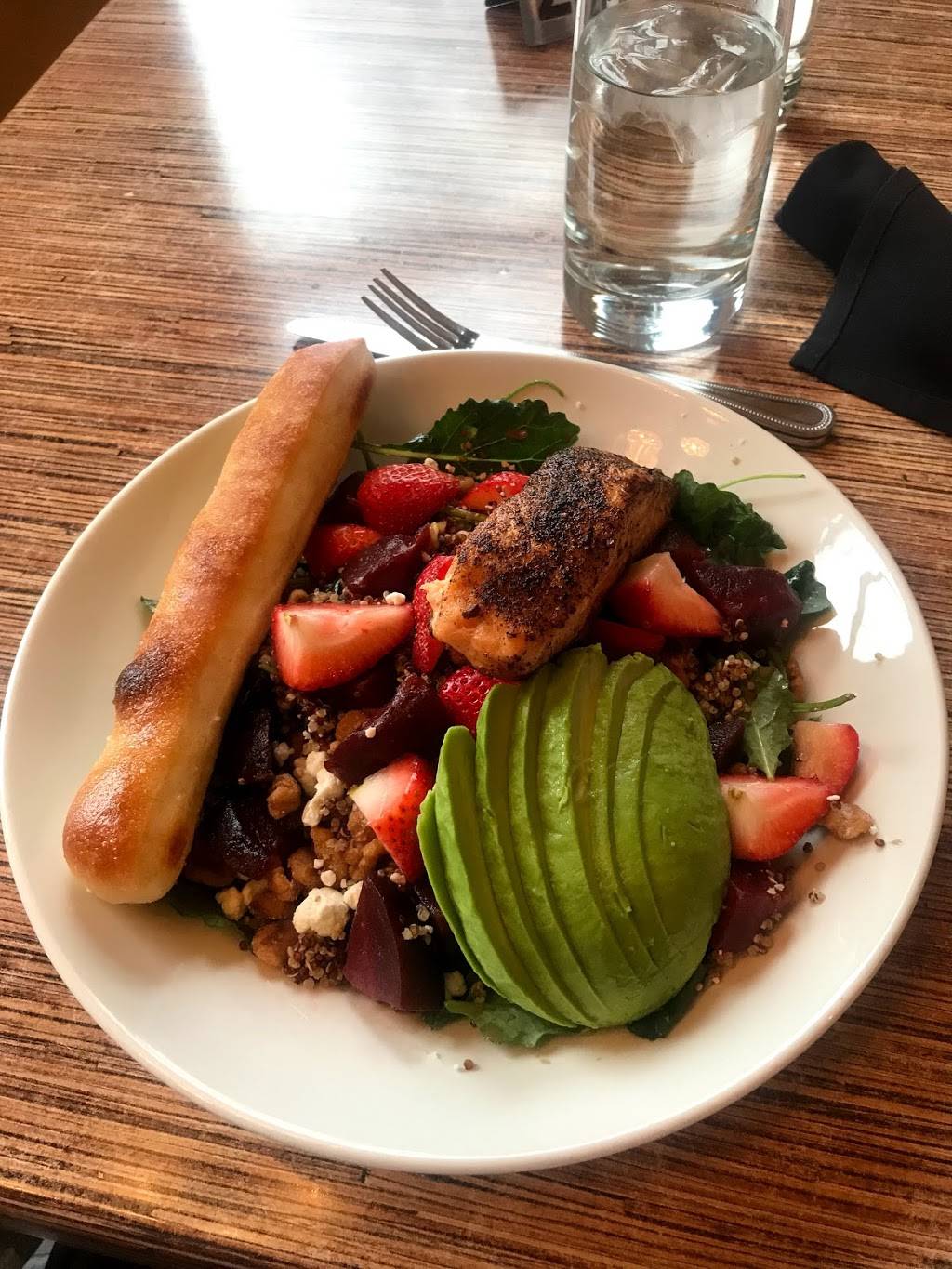 Villa Dolce | restaurant | 1828 Parmenter St, Middleton, WI 53562, USA | 6088330033 OR +1 608-833-0033