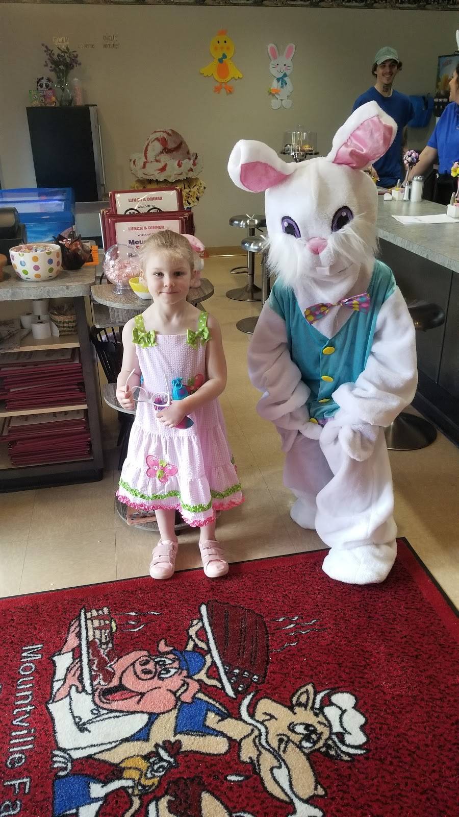 Mountville Family Restaurant | restaurant | 350 Highland Dr #150, Mountville, PA 17554, USA | 7175221155 OR +1 717-522-1155