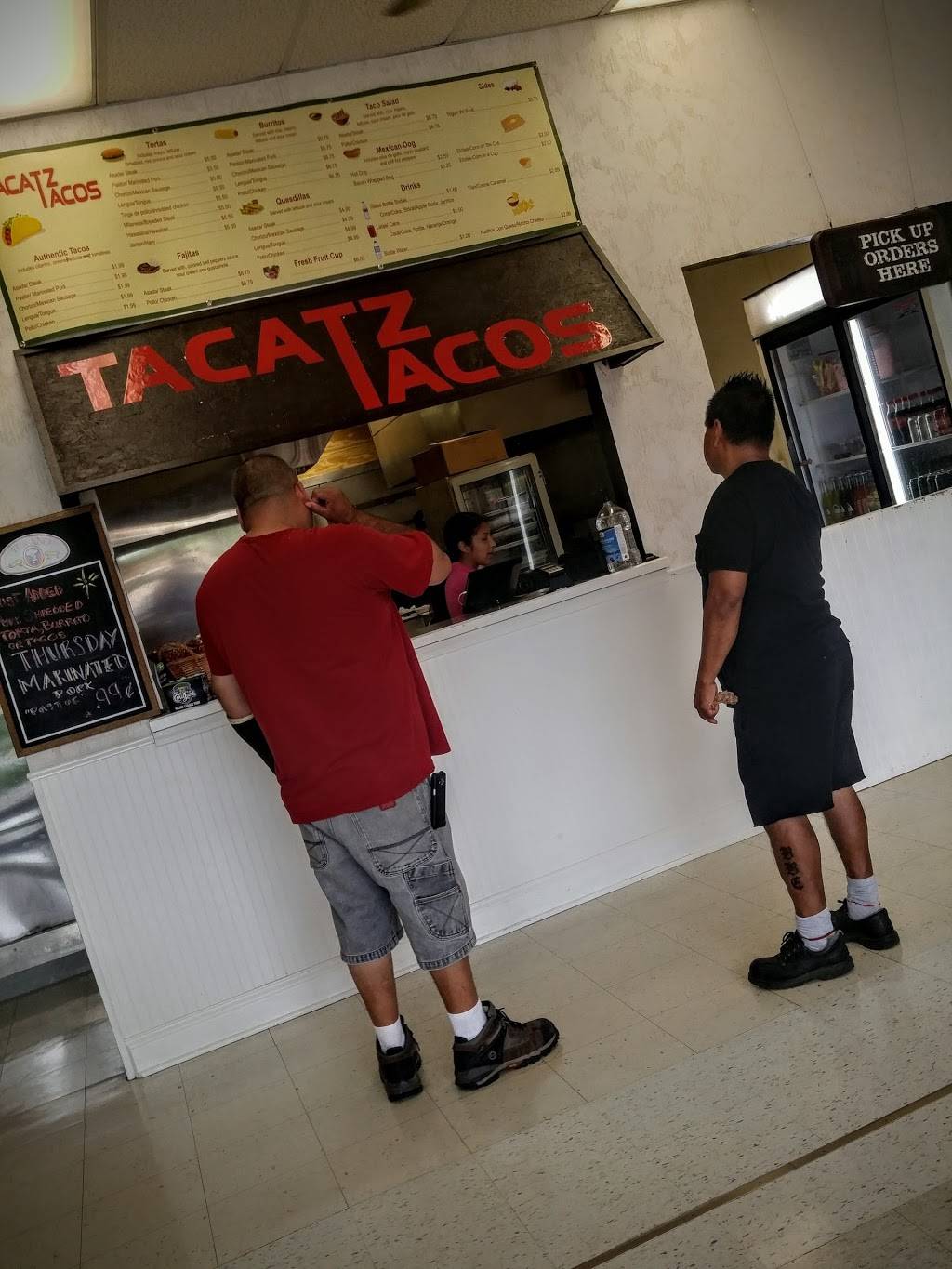 Tacatz Tacos | restaurant | 1479 E State St, Geneva, IL 60134, USA | 6304575555 OR +1 630-457-5555