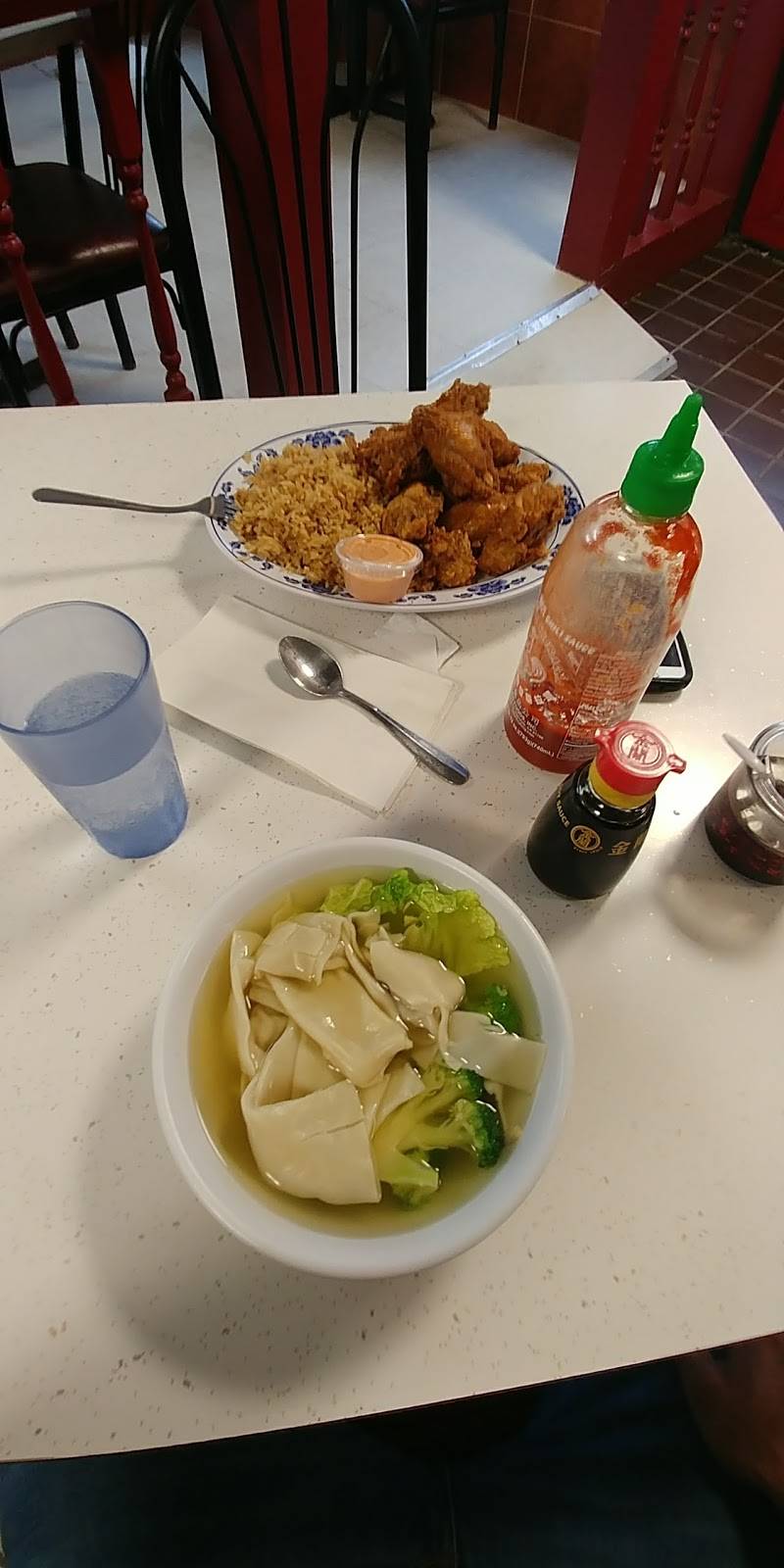 Wok DLite Chinese Cafe | cafe | 1033 Edgebrook Dr, Houston, TX 77034, USA | 7139430218 OR +1 713-943-0218