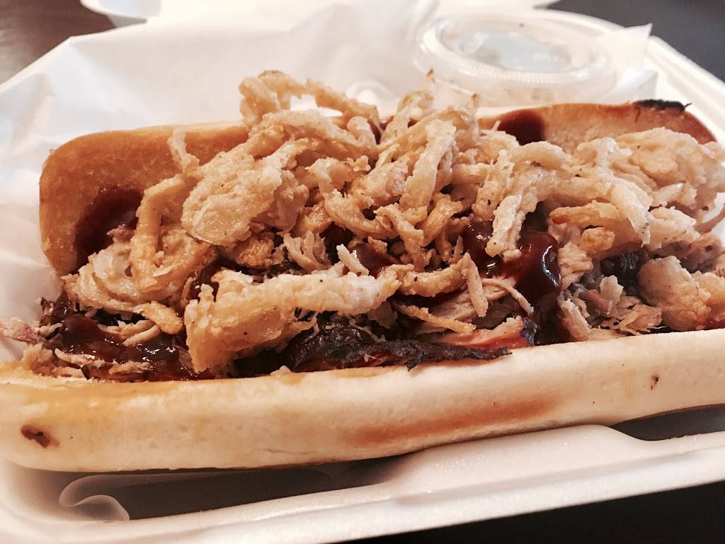 Wilmas Smokehouse | restaurant | W124N8145 WI-145, Menomonee Falls, WI 53051, USA | 9205447283 OR +1 920-544-7283