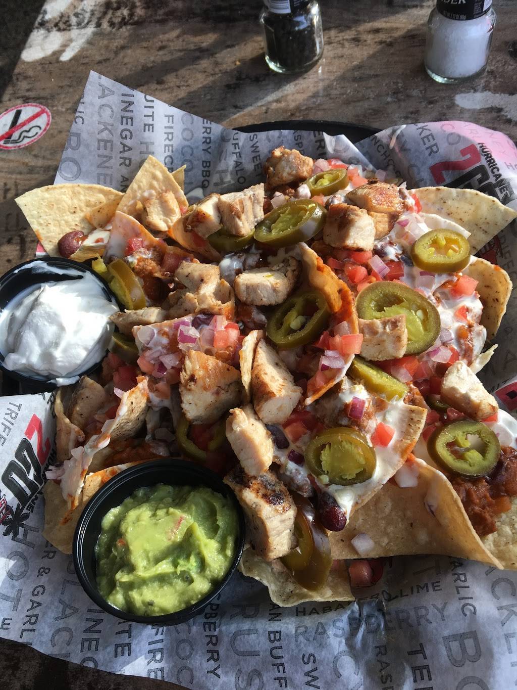 Hurricane Grill & Wings | restaurant | 12547 Bartram Park Blvd #205, Jacksonville, FL 32258, USA | 9045033311 OR +1 904-503-3311