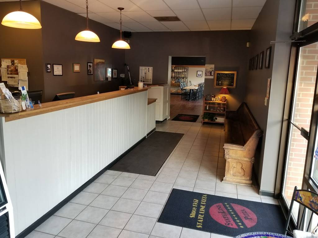 State Line Pizza Dyer | meal delivery | 183 Matteson St, Dyer, IN 46311, USA | 2198652922 OR +1 219-865-2922