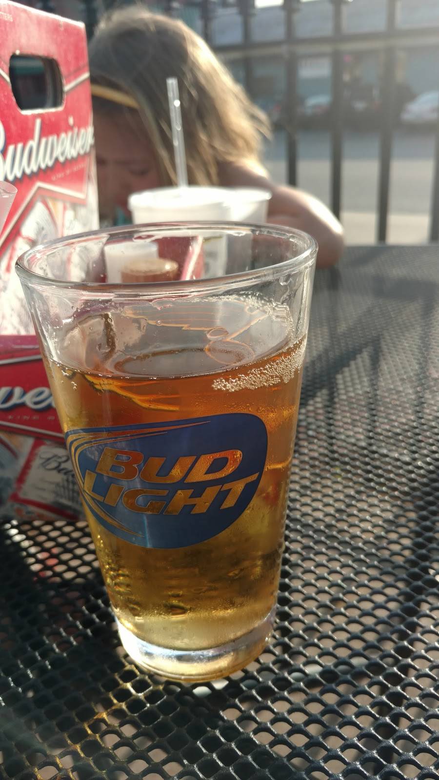 Shiloh Bar & Grill | restaurant | 402 E Broadway, Columbia, MO 65201, USA | 5738751800 OR +1 573-875-1800