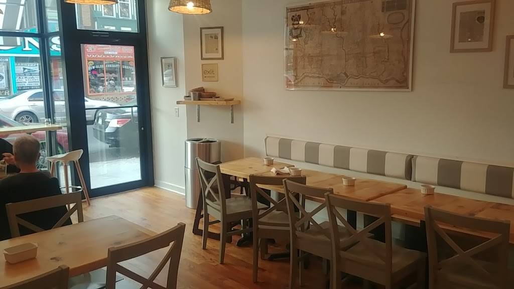 m2o Burgers & Salads Philadelphia | restaurant | 701 S 5th St, Philadelphia, PA 19171, USA | 2679308388 OR +1 267-930-8388