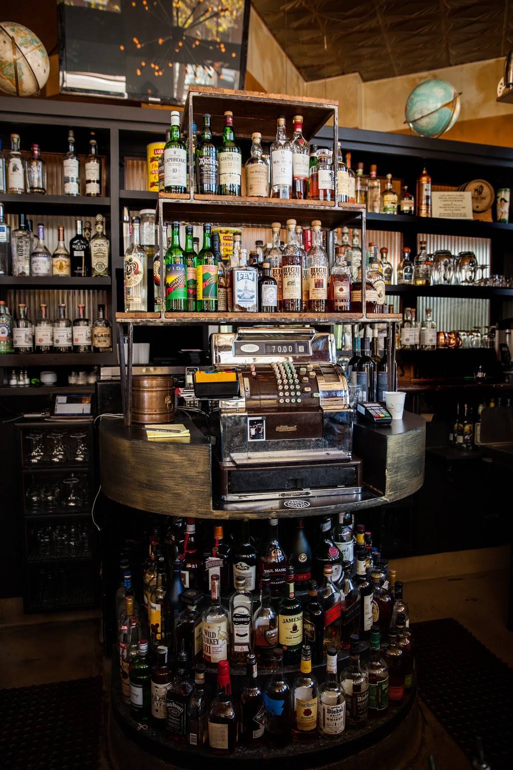 Orbit Room | restaurant | 1900 Market St, San Francisco, CA 94102, USA | 4159326655 OR +1 415-932-6655