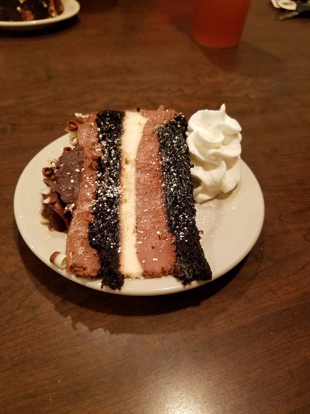 Vinnys Pizza and Pasta | restaurant | 332 Oyster Point Rd, Newport News, VA 23602, USA | 7573693554 OR +1 757-369-3554