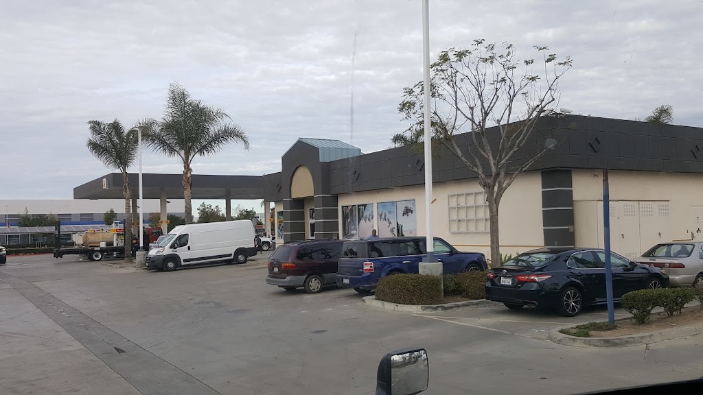 Shell | restaurant | 200 N Del Norte Blvd, Oxnard, CA 93030, USA | 8059818250 OR +1 805-981-8250