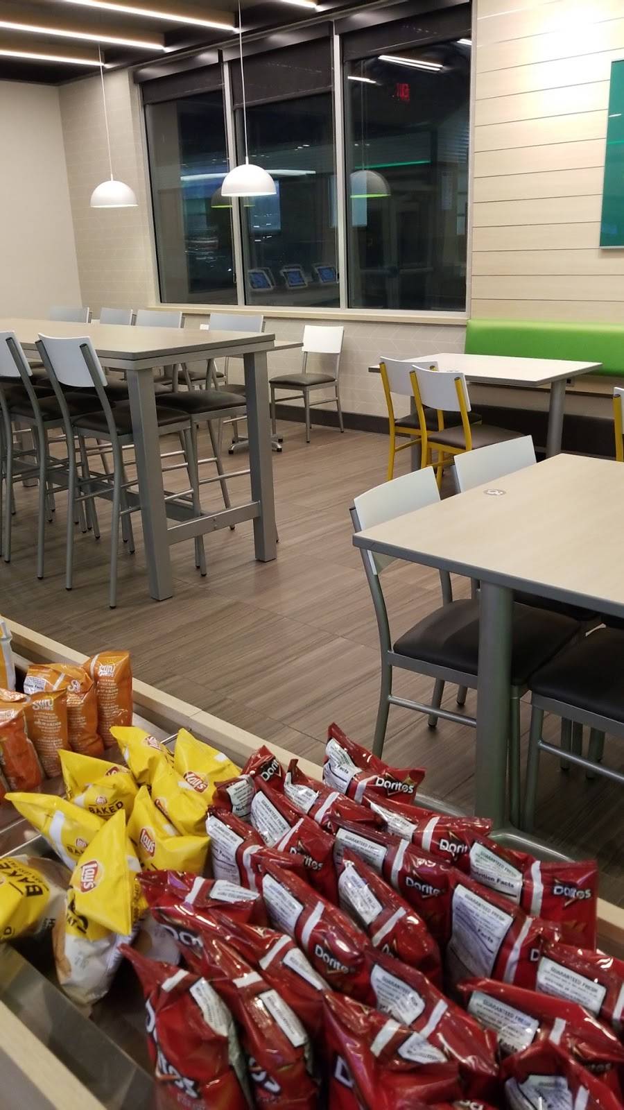 Subway | restaurant | 3196 Corporate Grove Dr, Hudsonville, MI 49426, USA | 6168966808 OR +1 616-896-6808