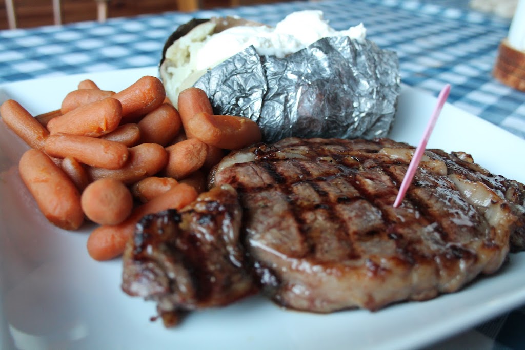 Rivers Eagle Bar & Grill | restaurant | 31332 61st Ln South, Arkansas City, KS 67005, USA | 6204413354 OR +1 620-441-3354